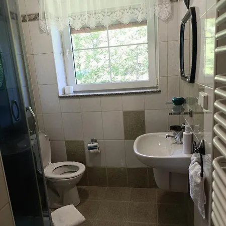 Karkoz Bed & Breakfast 3*