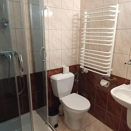 Karkoz Bed & Breakfast 3*