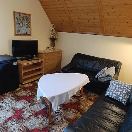 Karkoz 住宿加早餐酒店