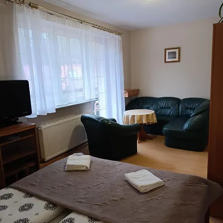 Karkoz Bed & Breakfast
