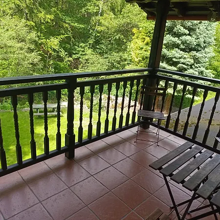 Karkoz Bed & Breakfast 3*