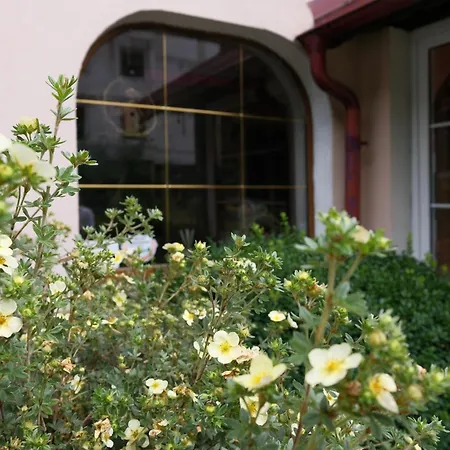 Bed & Breakfast Karkoz